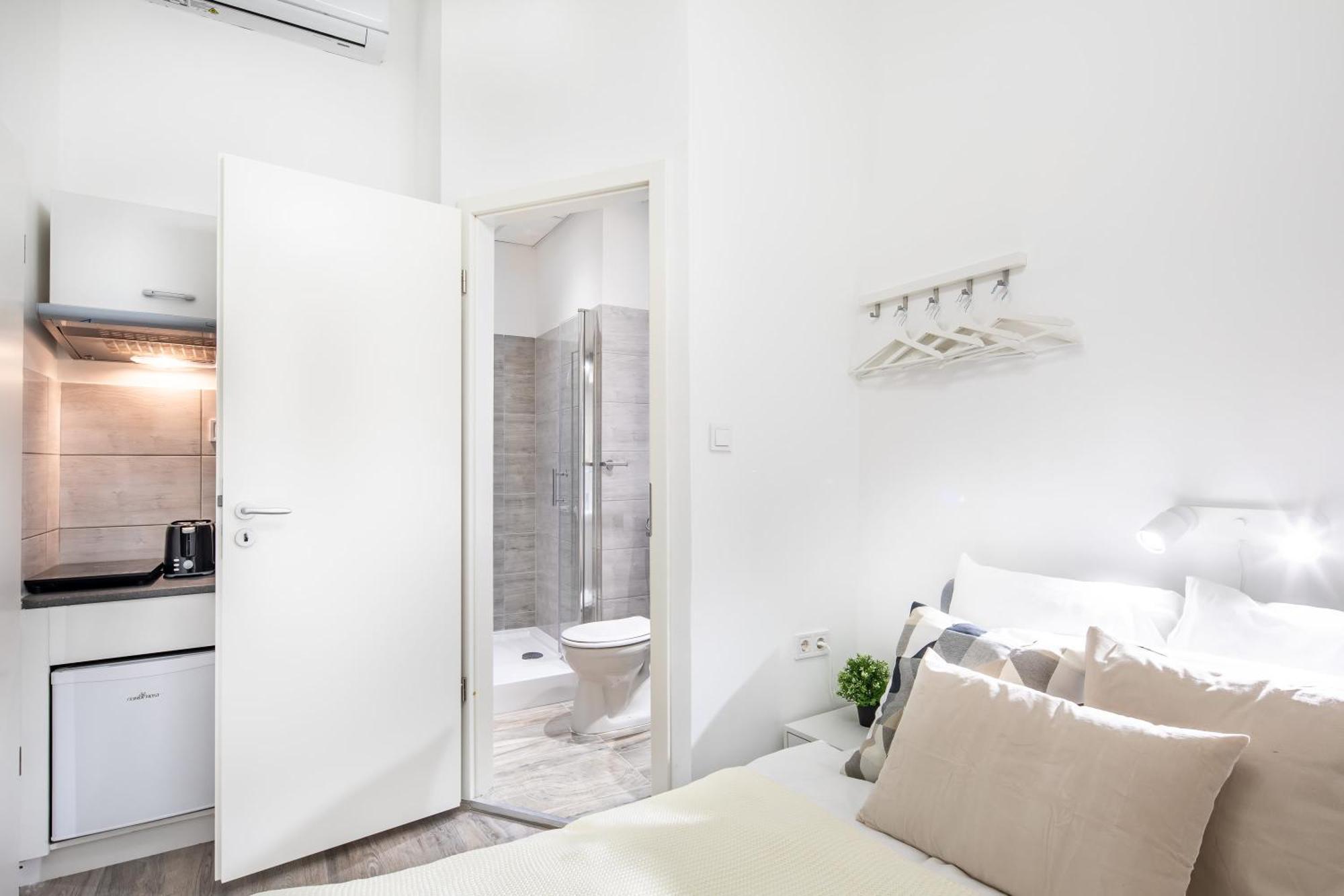 Very Central - Small Studio For Solo Traveller Budapeste Exterior foto